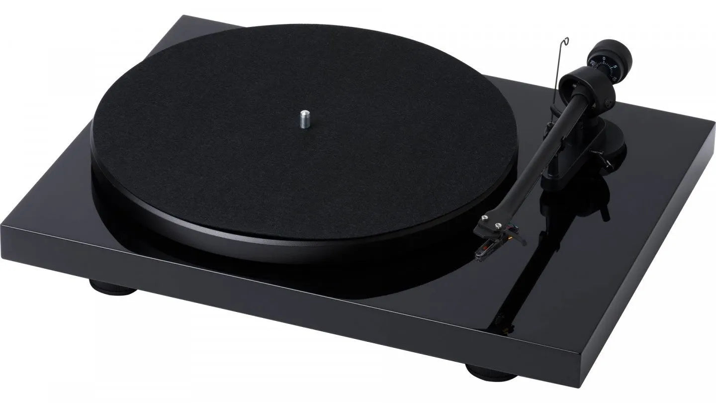 Pro-Ject debut III